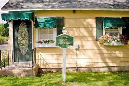 The English Inn Eaton Rapids Exterior photo